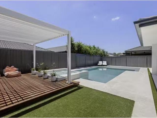 Nice 21 Baden Powell Avenue, LEPPINGTON House for rent Listed.