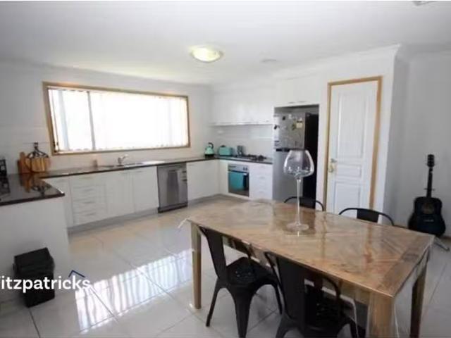 Rental! 21 Balala Crescent, Bourkelands House for rent Listed.