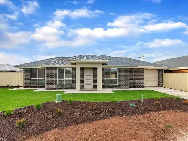 Unique 21 Clare Mews, Munno Para West, SA 5115