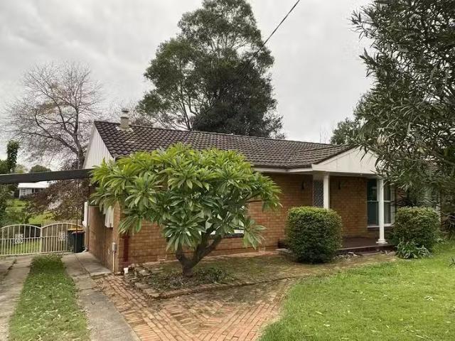 Cheap 21 Seccombe Street, Nowra, NSW 2541