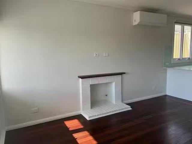 Unique 21A Ferdinand Crescent, Coolbellup, WA 6163