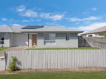 For Rent! 2/23 Yanuca Street, Burdell, QLD 4818