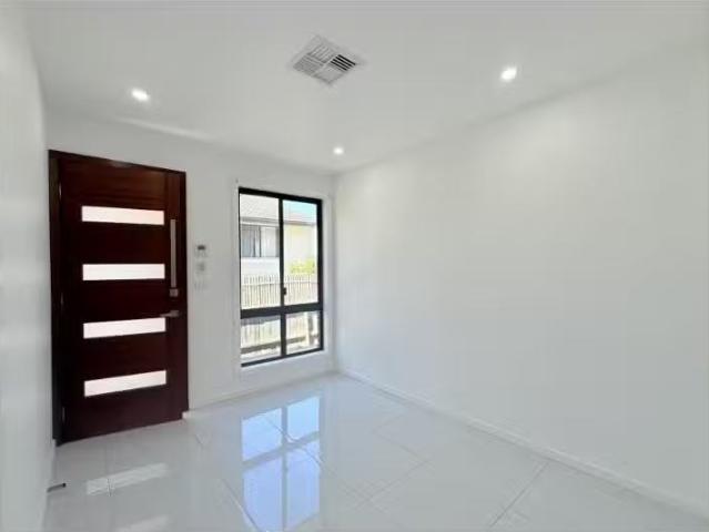 Unique 223A Seven Hills Road, Baulkham Hills Apartment for ren.