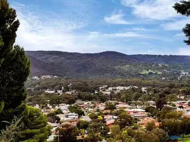 Unique 2/21 Landscape Crescent, Highbury, SA 5089