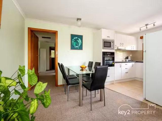 Rental! 2/22 Connaught Crescent, West Launceston, TAS 7250