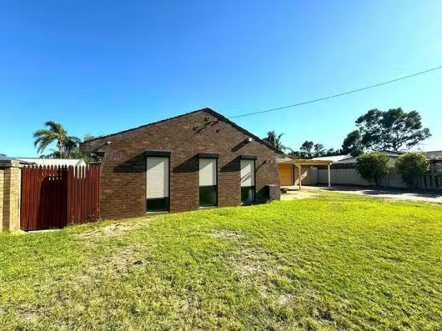 Cozy 222 Dawson Avenue, Forrestfield, WA 6058