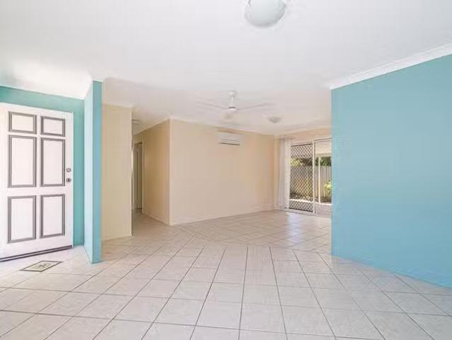 Just in! 2/22 Fifth Avenue, Bongaree, QLD 4507