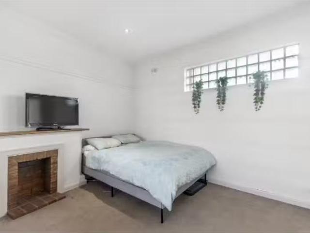 Just in! 22/53 Powlett Street, EAST MELBOURNE Apartment for re.