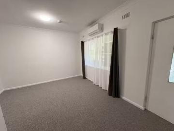 New 2/26 West Baron Street, COOMA Apartment for rent Listed b.