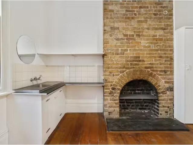 Charming 2/287 Glebe Point Road, GLEBE Apartment for rent Lis.