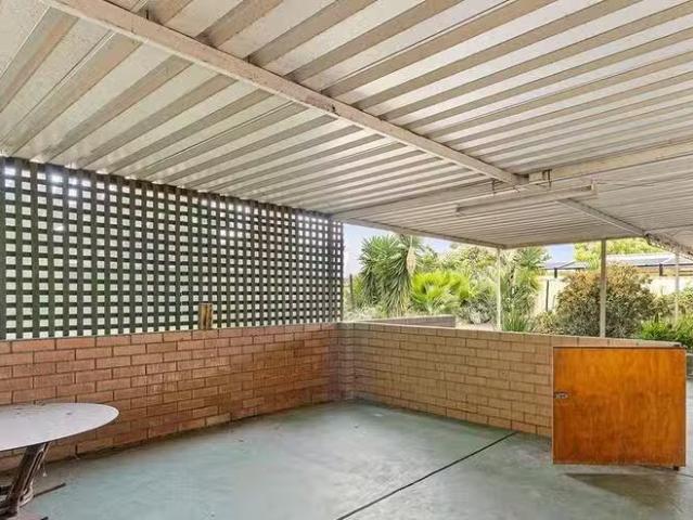 Deal! 22 Flora Avenue, Bayswater, WA 6053