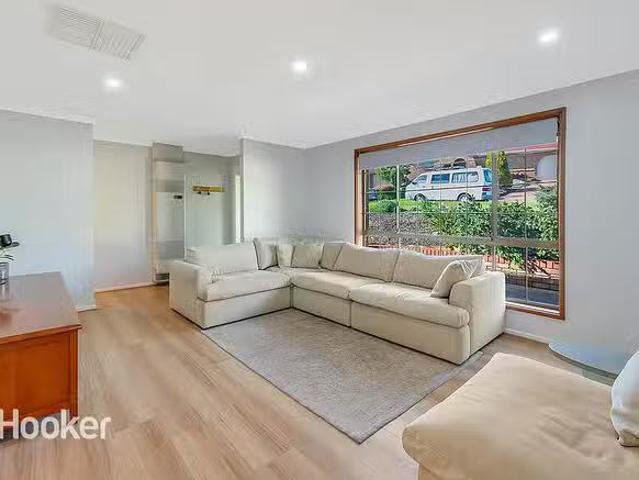 Nice 22 Gollop Crescent, Redwood Park, SA 5097