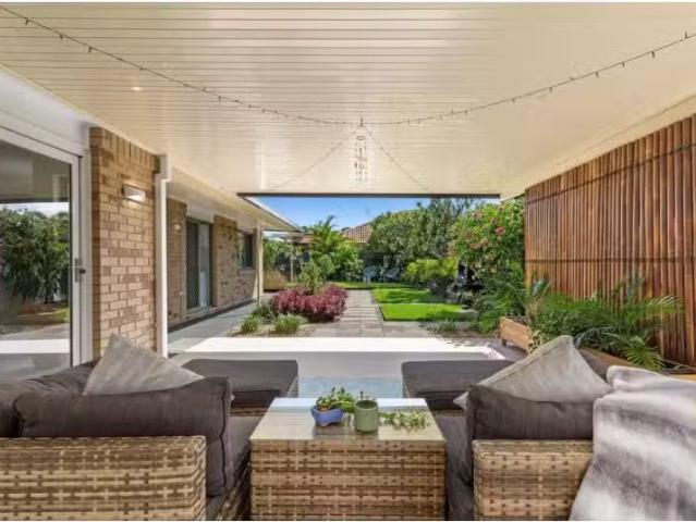 Nice 22 Kingfisher Circuit, KINGSCLIFF House for rent Listed.