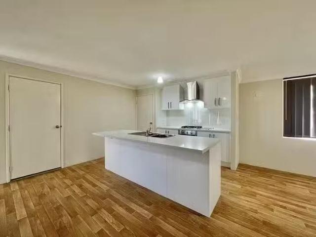 Just in! 22 Lucky Bay Road, Secret Harbour, WA 6173