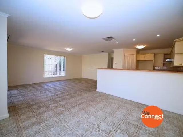 Deal! 22 Whitney Crescent, Seaford, SA 5169