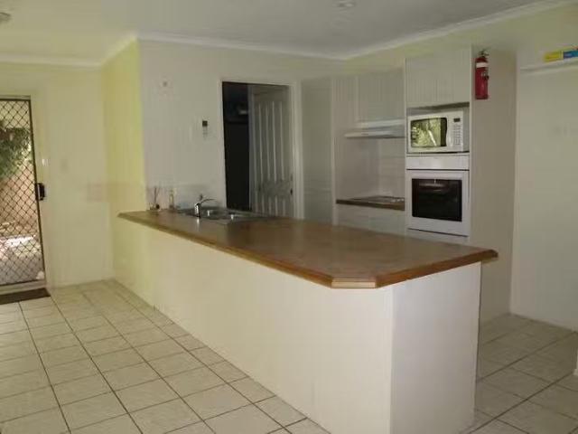 For Rent! 22 Winchester Drive, Nerang, QLD 4211