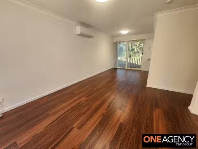 For Rent! 2/2 4 Angle Road, Leumeah, NSW 2560