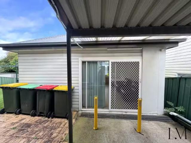 Cheap 22A Villa Road, Waratah West Apartment for rent Listed.