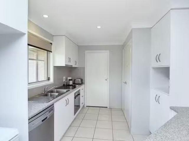 Deal! 2/311 Alderley Street, South Toowoomba, QLD 4350