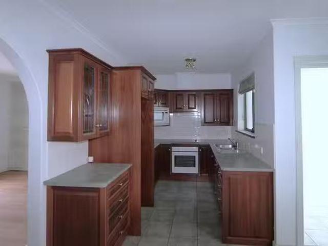 Charming 2/31 Wyatt Street, Mount Gambier, SA 5290