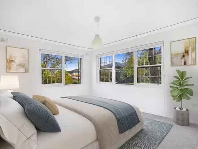 Cozy 2/31 Crows Nest Road, Waverton, NSW 2060