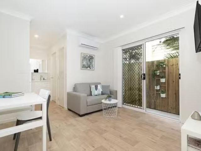 Cheap 2/37 Annie Street, Rocklea, QLD 4106