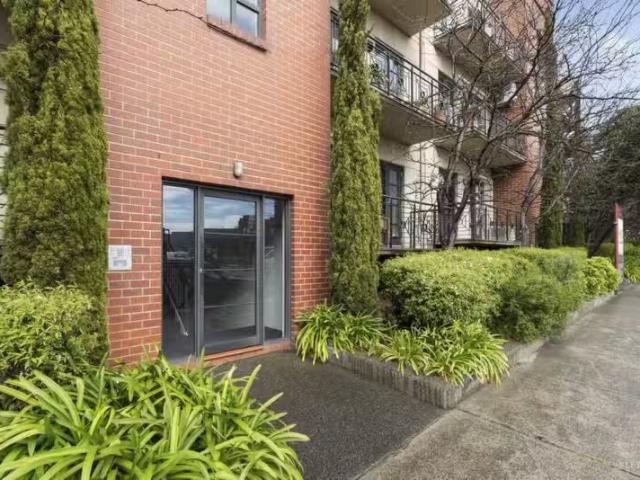 Cozy 2/380 High Street, Kew VIC 3101 Apartment Auction