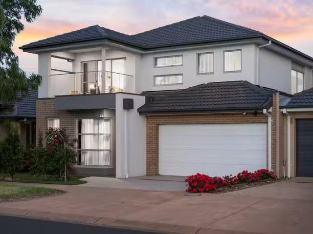 New 23 Beachview Parade, Sanctuary Lakes VIC 3030