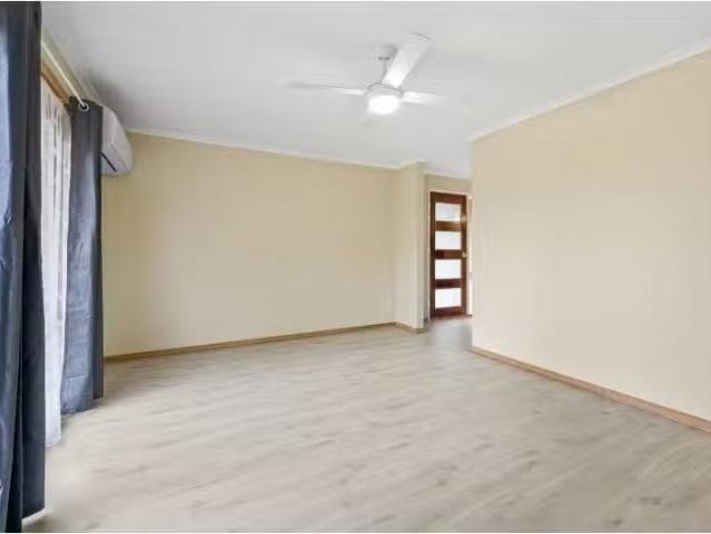 Nice 23 Brigalow Court, THURGOONA House for rent Listed by Ra.