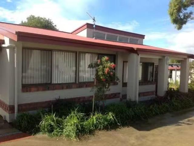 Nice 2/3 Flinders Avenue, Port Lincoln, SA 5606