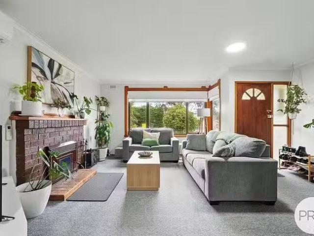 Deal! 23 Giddy Avenue, New Norfolk, TAS 7140