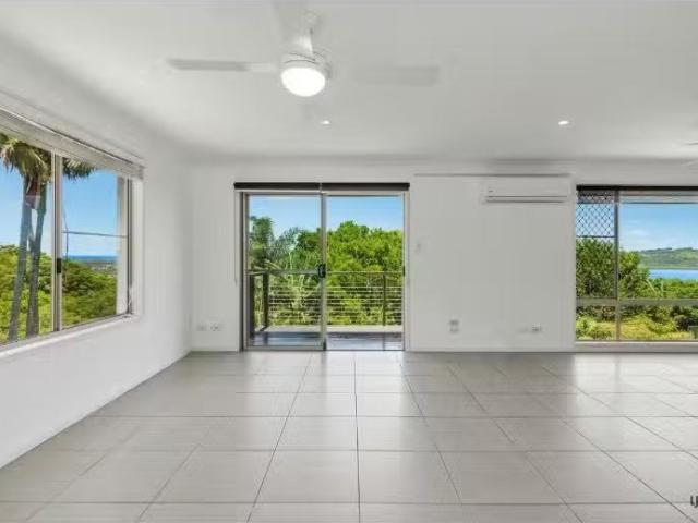 Deal! 23 Karingal Avenue, Bilambil Heights House for rent Lis.
