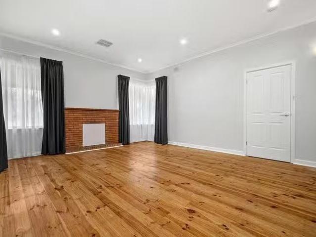Rental! 23 Loral Street, Modbury, SA 5092
