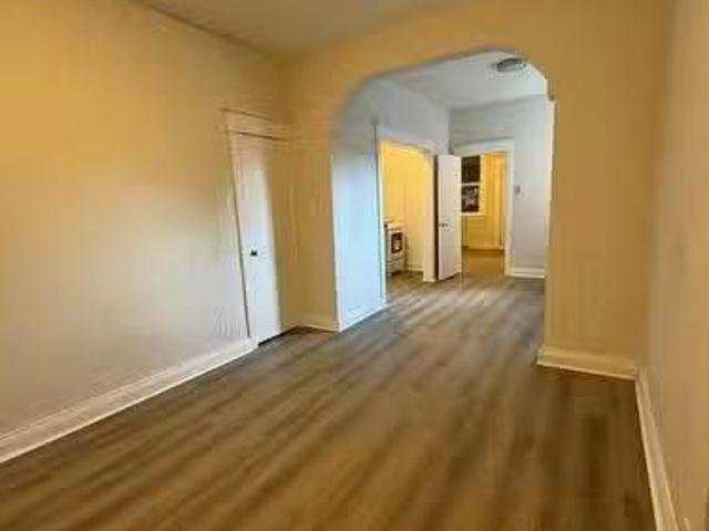 Cozy 2 133 John Street S, Hamilton, ON, L8N 2C3 investment.