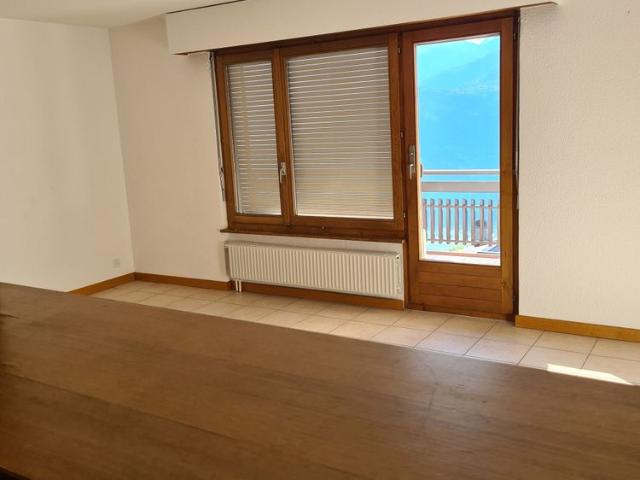 Nice 2.5 room apartment for rent, unfurnished, with 1 private box in Chermignon