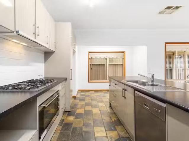 New 2 Ashmore Place, Onkaparinga Hills, SA 5163