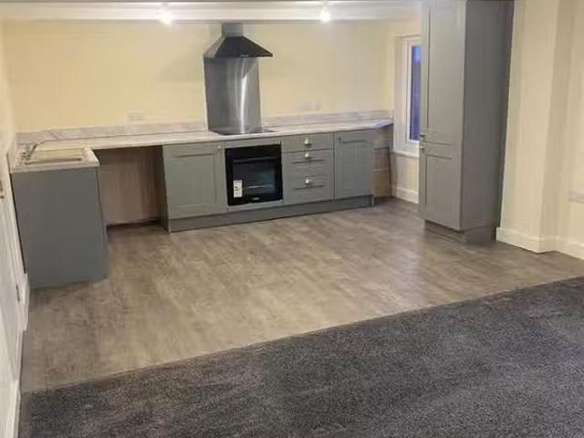 Unique 2 BA 3 bedroom apartment for rent in Leases Road, Leemi.