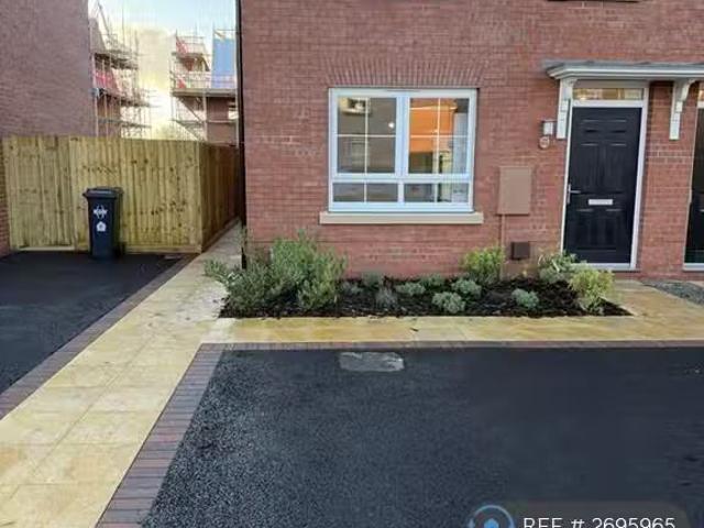 New 2 BA 3 bedroom end of terrace house for rent in Ultramarin.