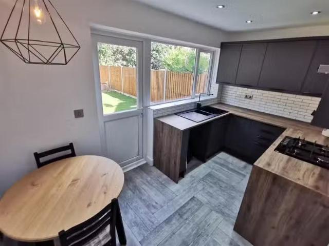 New 2 BA 3 bedroom semi detached house for rent in Birchley Ri.