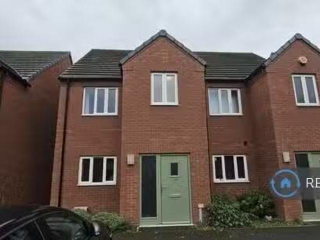 For Rent! 2 BA 3 bedroom semi detached house for rent in John.