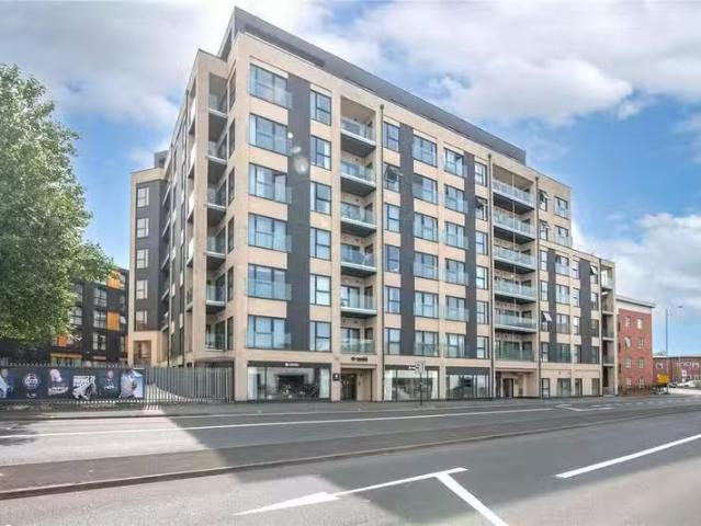 Nice 2 BA 2 bedroom apartment for rent in Regency Place, 50 Pa.