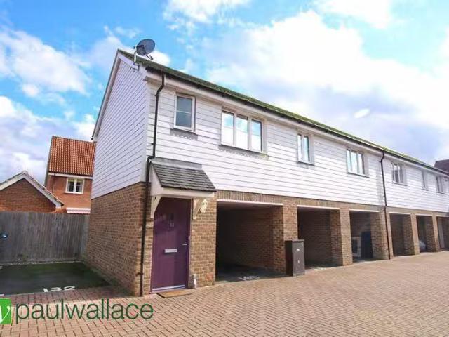Charming 2 BA 2 bedroom coach house for rent in Aldermere Aven.