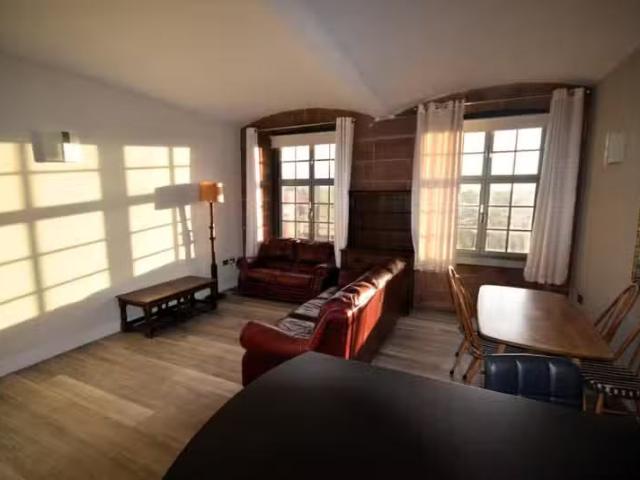 Nice 2 BA 2 bedroom flat for rent in West Block, Shaddon Mill.
