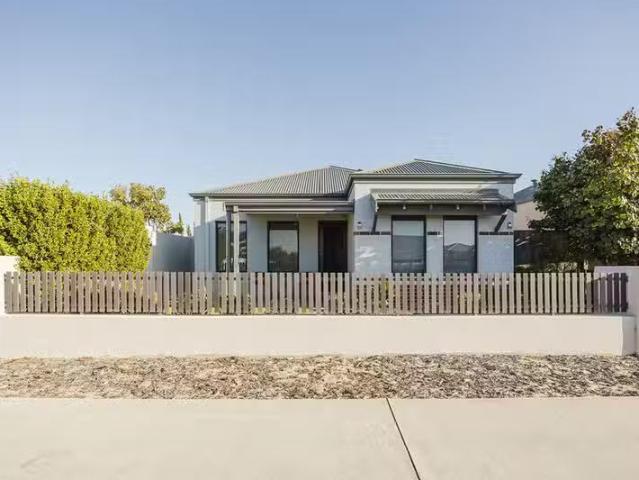Nice 2 Betts Lane, Alkimos, WA 6038