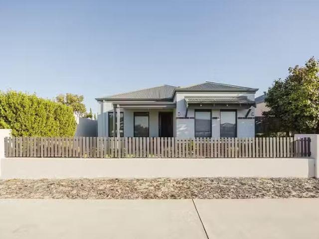 Charming 2 Betts Lane, Alkimos, WA 6038