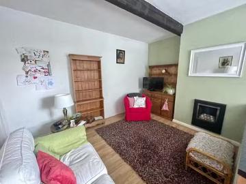 Unique 2 bedroom terraced house for rent in Cliffe Lane, Gomer.