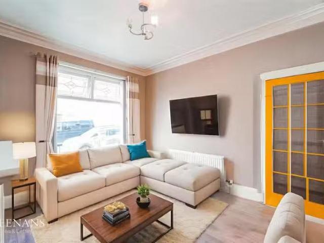Cozy 2 bedroom terraced house for rent in Nutter Road, Accring.