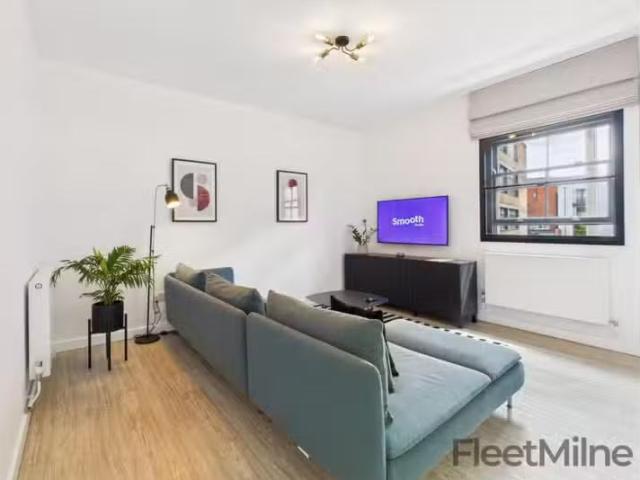 Nice 2 bedroom apartment for rent in One Five Six, Warstone La.