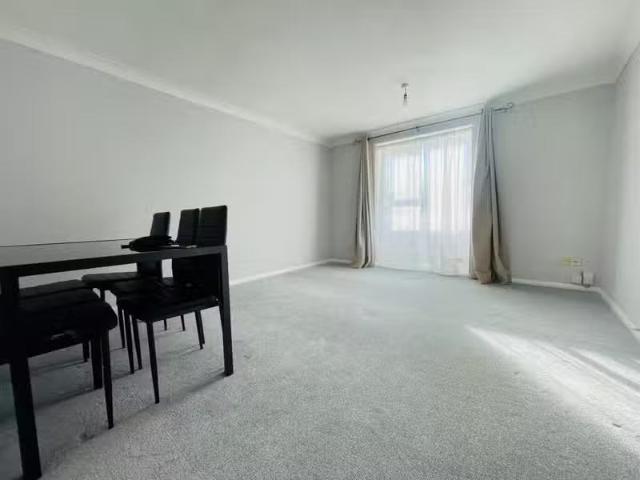 Cheap 2 bedroom apartment for rent in Margery Wood, WELWYN GAR.