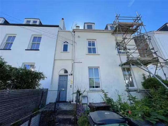 Just in! 2 bedroom apartment for rent in Wonford Road, Exeter.